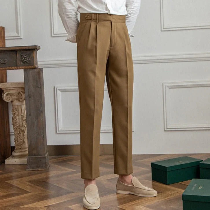 Ian – chinos im old-money-stil