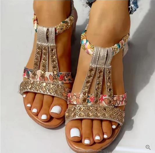 Mia – sandalen mit keilabsatz